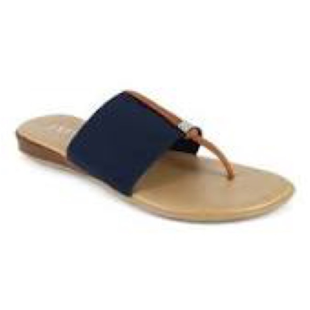 ESPRIT Nifty Women’s slip on Thong Sandal 12